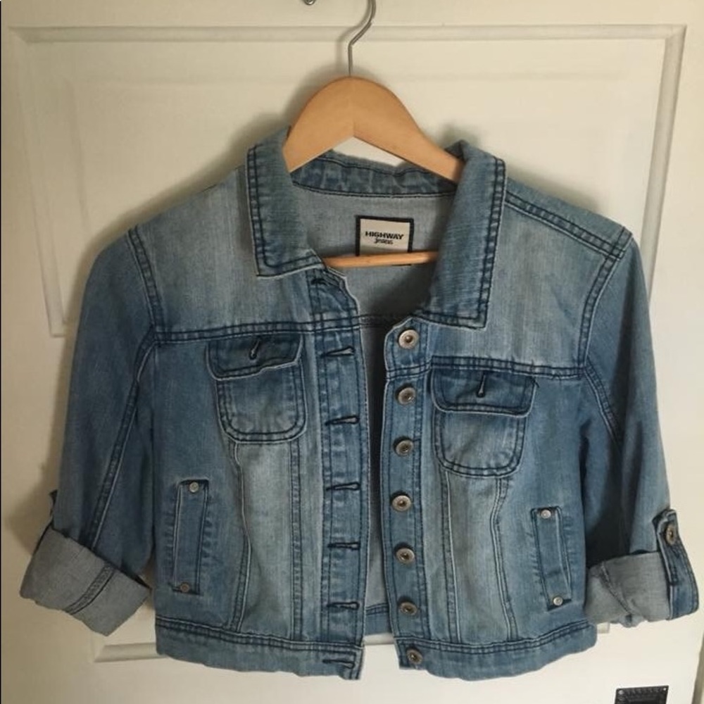 Cropped jean jacket
